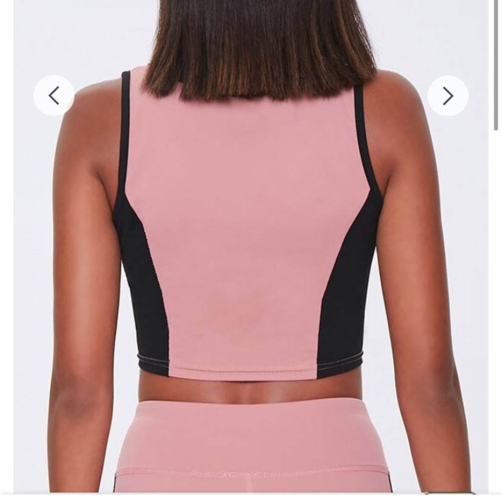 Colorblock Crop Top - Picture 2 of 6